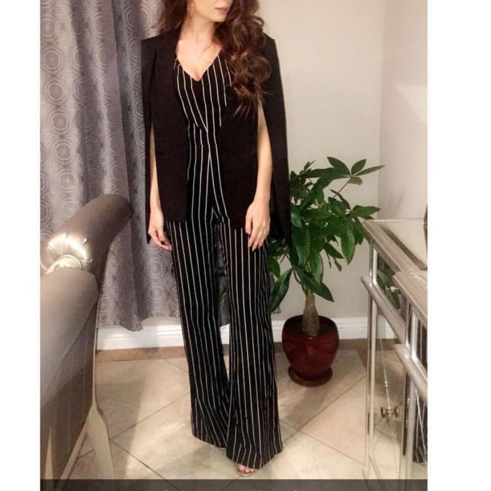 Black and White‎ Lightweight Pinstripe Jumpsuit Size S
